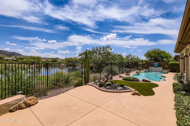 41717 N MOSS SPRINGS Court, Anthem, AZ 85086