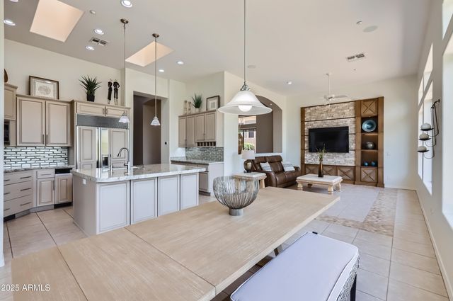 41717 N MOSS SPRINGS Court, Anthem, AZ 85086