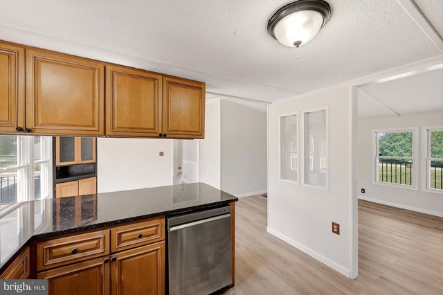 139 RIVER VALLEY VIEW DR, Harpers Ferry, WV 25425