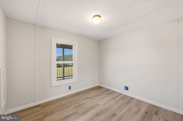 139 RIVER VALLEY VIEW DR, Harpers Ferry, WV 25425