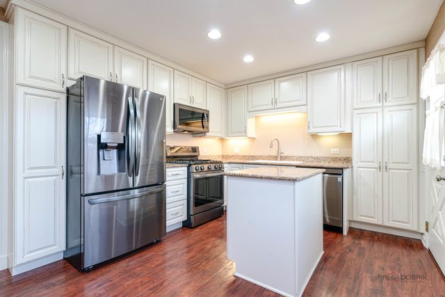 24731 W Orchard Place, Round Lake Heights, IL 60073