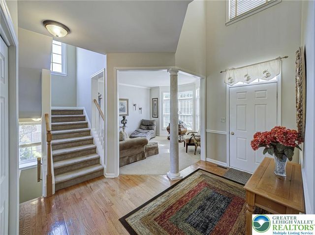 4217 Shadowstone Drive, Forks Twp, PA 18040
