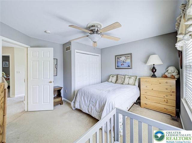 4217 Shadowstone Drive, Forks Twp, PA 18040