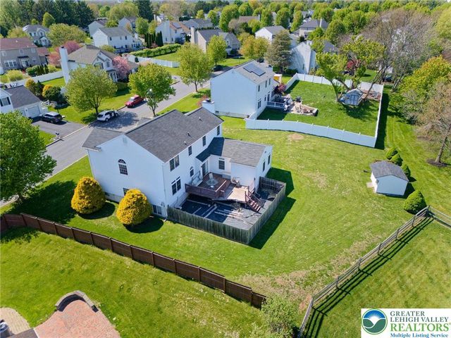 4217 Shadowstone Drive, Forks Twp, PA 18040