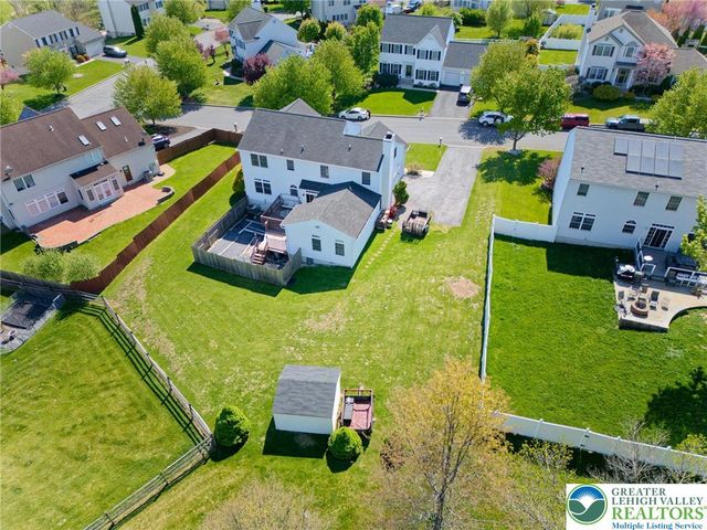 4217 Shadowstone Drive, Forks Twp, PA 18040