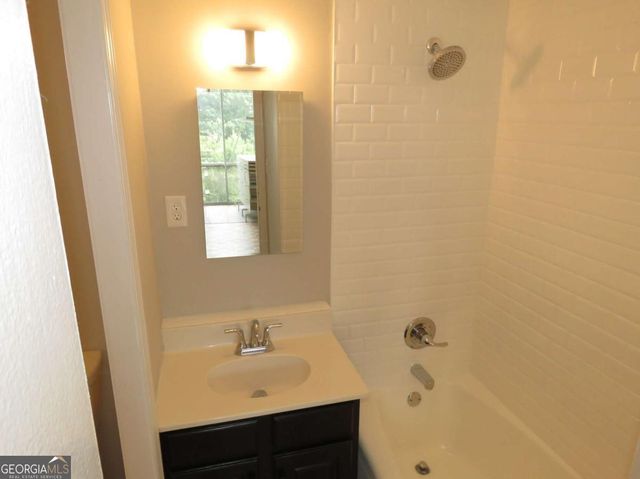 130 26th Street NW 511, Atlanta, GA 30309