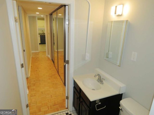 130 26th Street NW 511, Atlanta, GA 30309