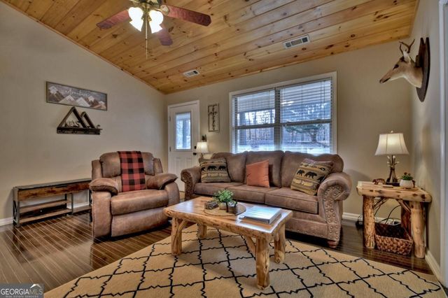 729 Matrix Lane, Ellijay, GA 30540