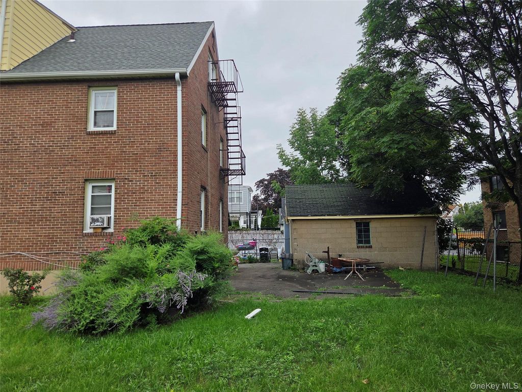 341 S 9th Avenue, Mount Vernon, NY 10550 — photo 4