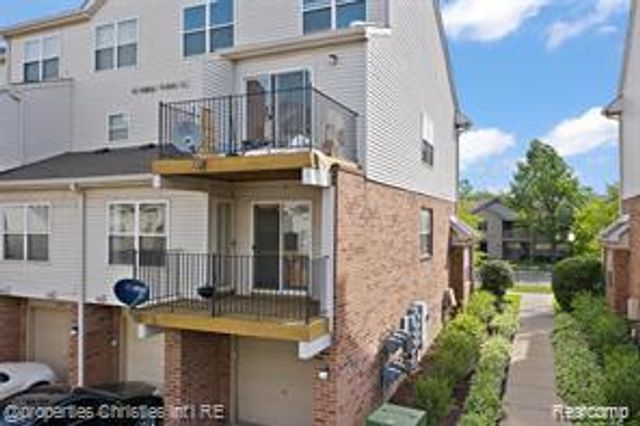 1830 Campau Farms Circle 123, Detroit, MI 48207