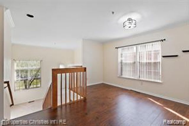 1830 Campau Farms Circle 123, Detroit, MI 48207