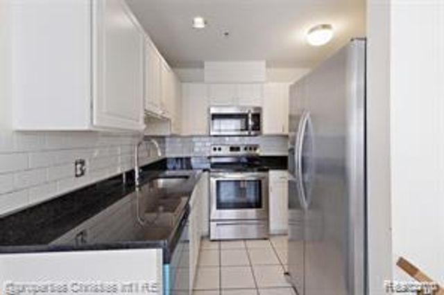 1830 Campau Farms Circle 123, Detroit, MI 48207