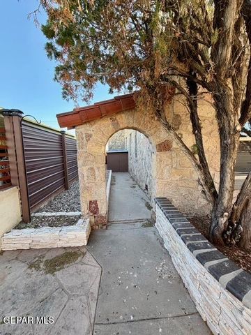 4018 SACRAMENTO Avenue, El Paso, TX 79930