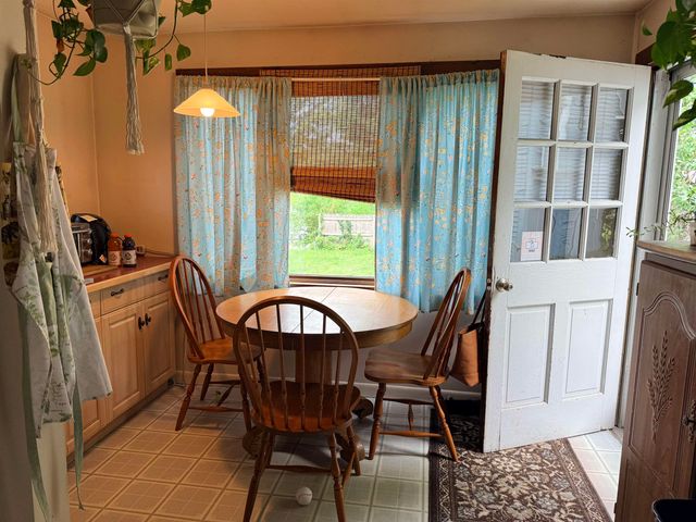 50 Oak Grove Avenue, Brattleboro, VT 05301