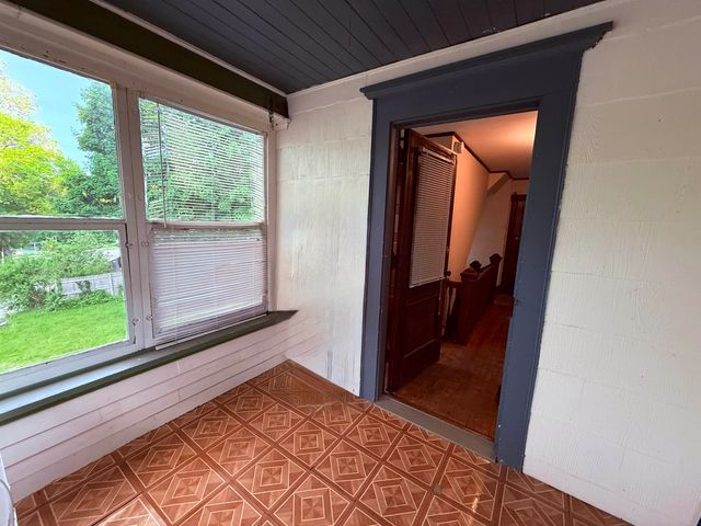 50 Oak Grove Avenue, Brattleboro, VT 05301