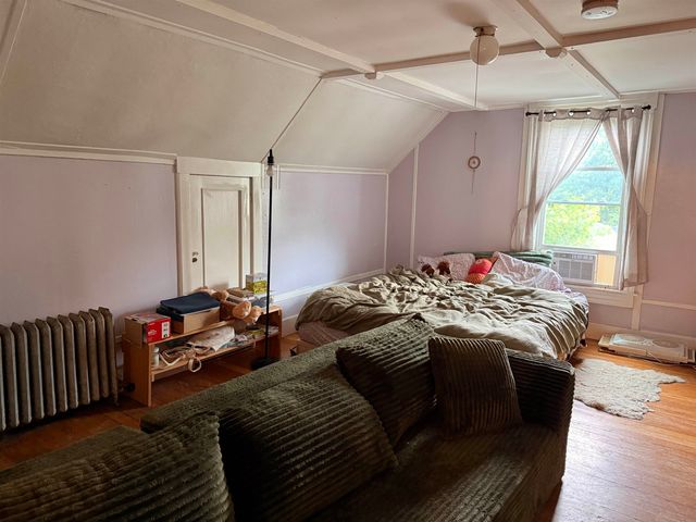 50 Oak Grove Avenue, Brattleboro, VT 05301