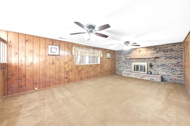 1200 Jacqueline Drive, Crete, IL 60417