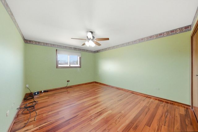 1200 Jacqueline Drive, Crete, IL 60417