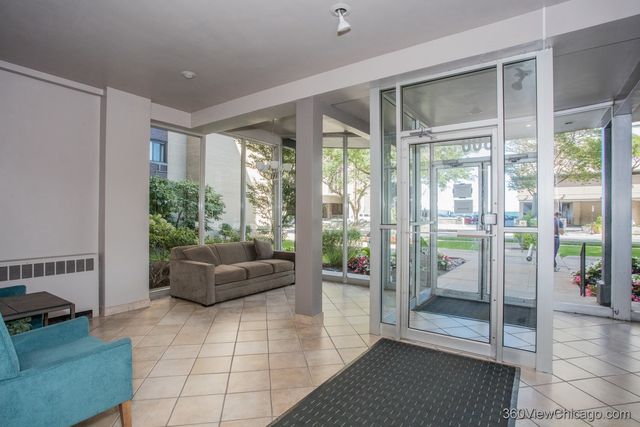 6300 N Sheridan Road 517, Chicago, IL 60660