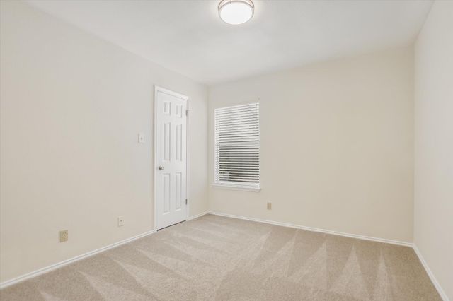903 Creekmont DR, Round Rock, TX 78681