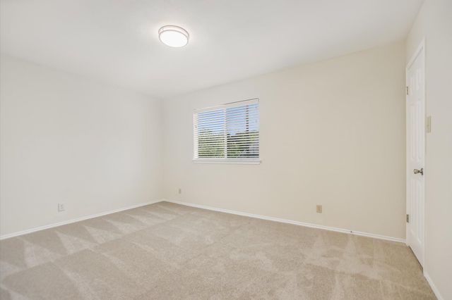 903 Creekmont DR, Round Rock, TX 78681
