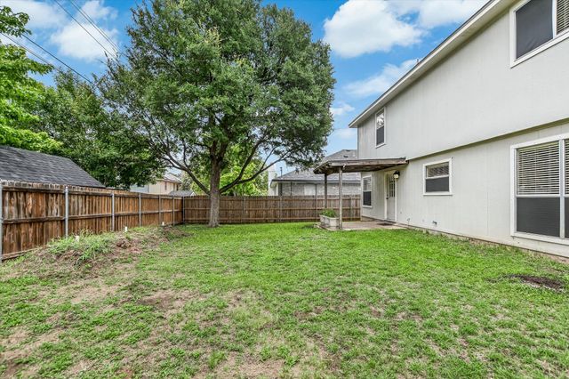 903 Creekmont DR, Round Rock, TX 78681