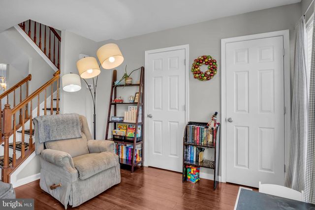 250 COUNTRY RIDGE DR, Red Lion, PA 17356