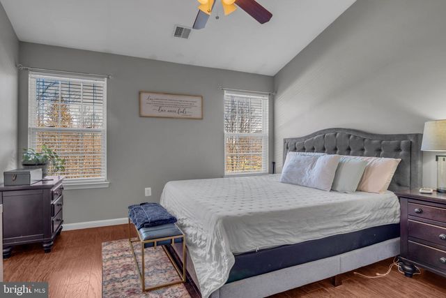 250 COUNTRY RIDGE DR, Red Lion, PA 17356