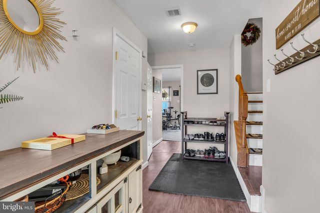 250 COUNTRY RIDGE DR, Red Lion, PA 17356