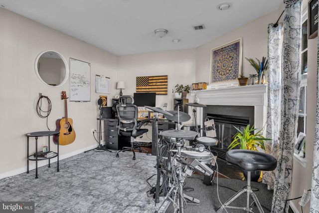 250 COUNTRY RIDGE DR, Red Lion, PA 17356