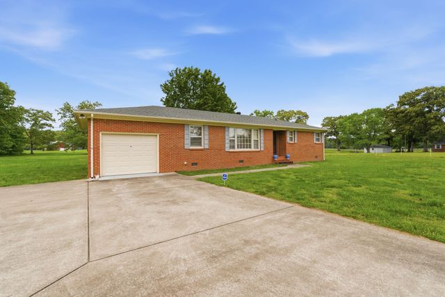 194 Hickory Dr, Manchester, TN 37355