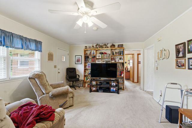 194 Hickory Dr, Manchester, TN 37355