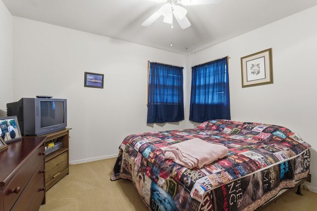 194 Hickory Dr, Manchester, TN 37355