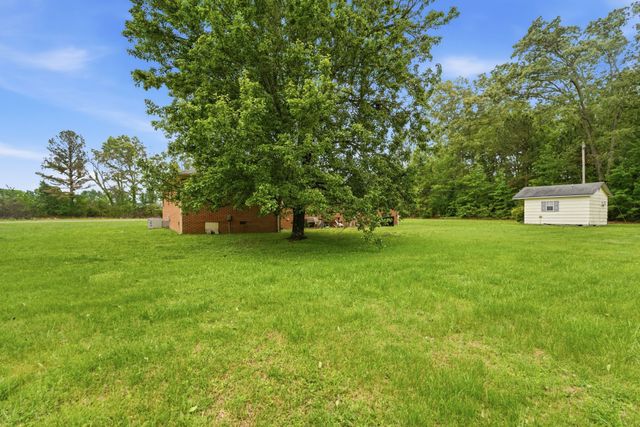 194 Hickory Dr, Manchester, TN 37355