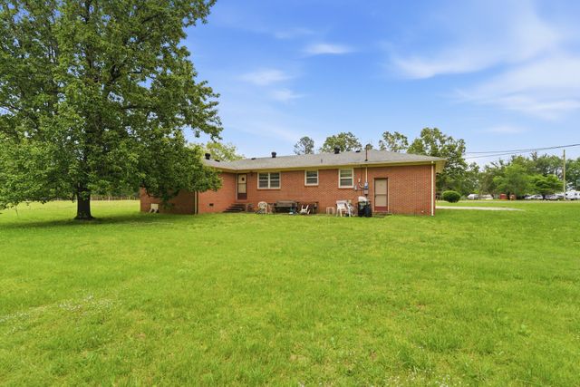 194 Hickory Dr, Manchester, TN 37355