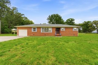 194 Hickory Dr, Manchester, TN 37355