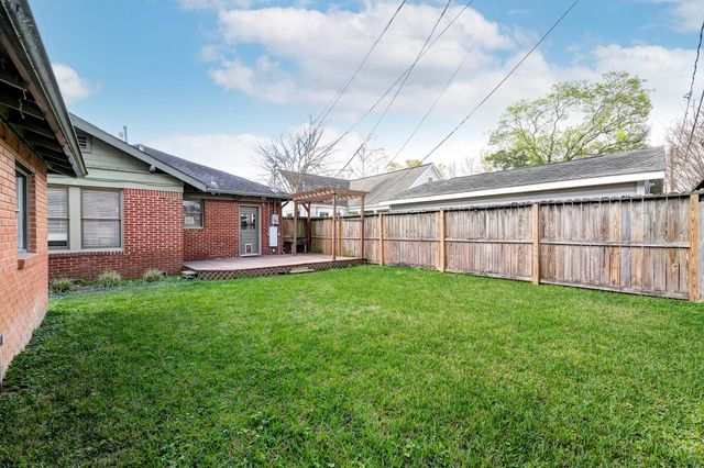 721 E 16th Street, Houston, TX 77008