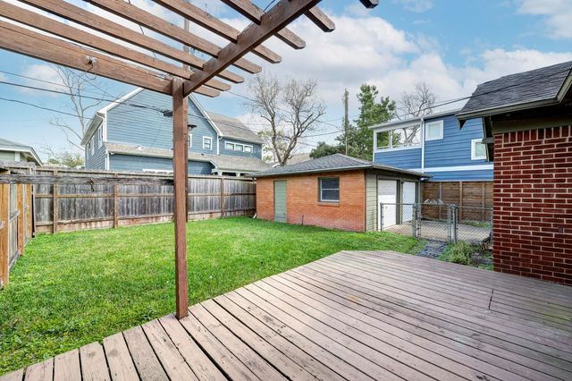 721 E 16th Street, Houston, TX 77008