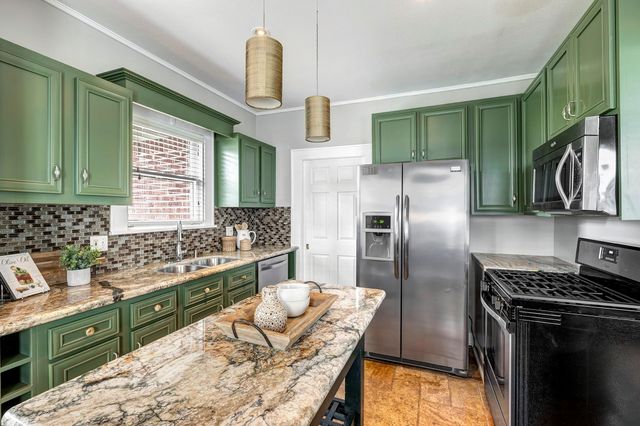 721 E 16th Street, Houston, TX 77008