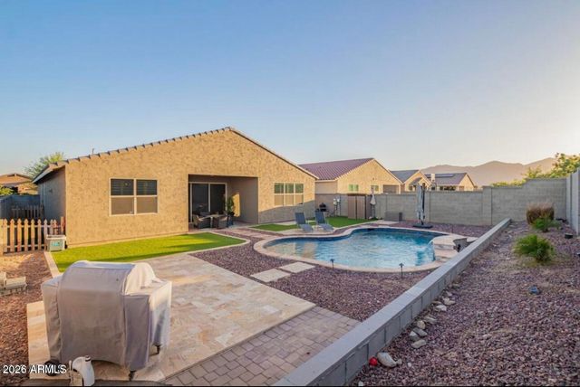 18630 W LAWRENCE Lane, Waddell, AZ 85355