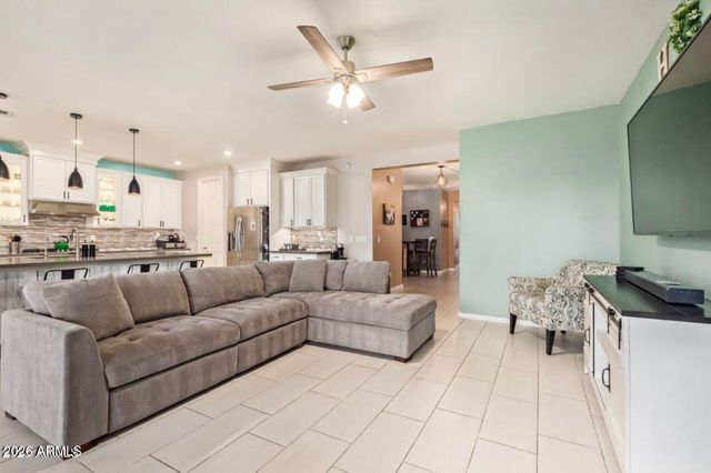 18630 W LAWRENCE Lane, Waddell, AZ 85355