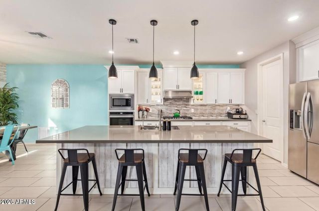 18630 W LAWRENCE Lane, Waddell, AZ 85355