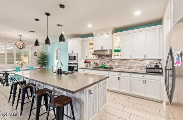 18630 W LAWRENCE Lane, Waddell, AZ 85355