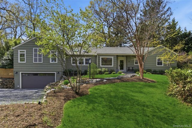 19 Erick Court, Cold Spring Harbor, NY 11724