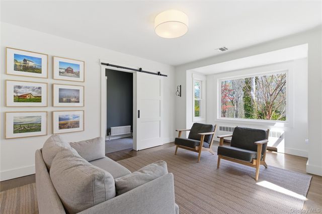 19 Erick Court, Cold Spring Harbor, NY 11724