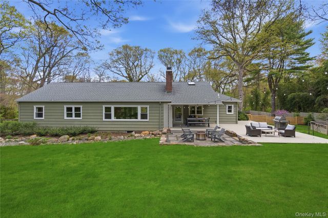 19 Erick Court, Cold Spring Harbor, NY 11724