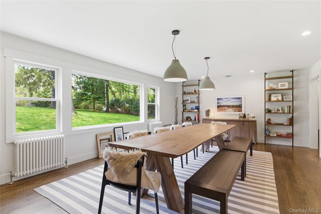 19 Erick Court, Cold Spring Harbor, NY 11724