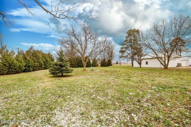 12035 W Township Rd 112, Fostoria, OH 44830