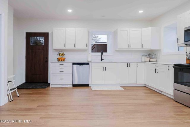 12035 W Township Rd 112, Fostoria, OH 44830