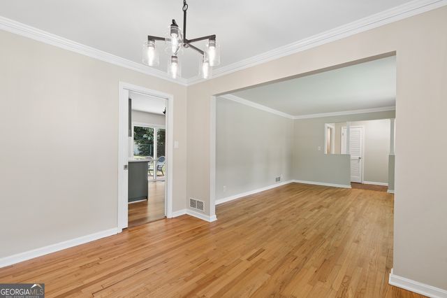 536 Rimrock Trail, Stone Mountain, GA 30083